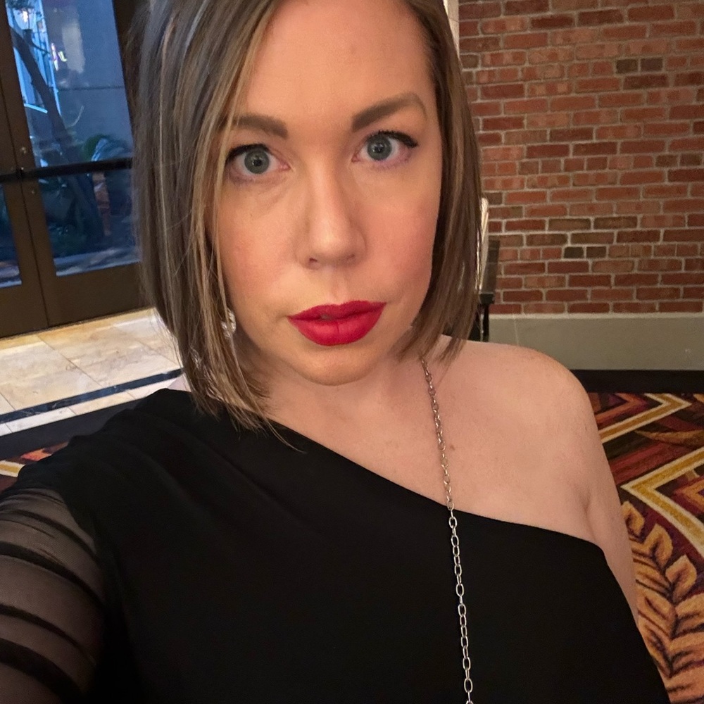 Meet your Posher, Amanda